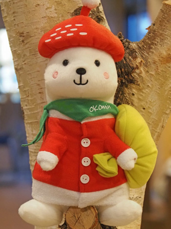 Photo of Christmas version stuffed Okomin mascot 正面